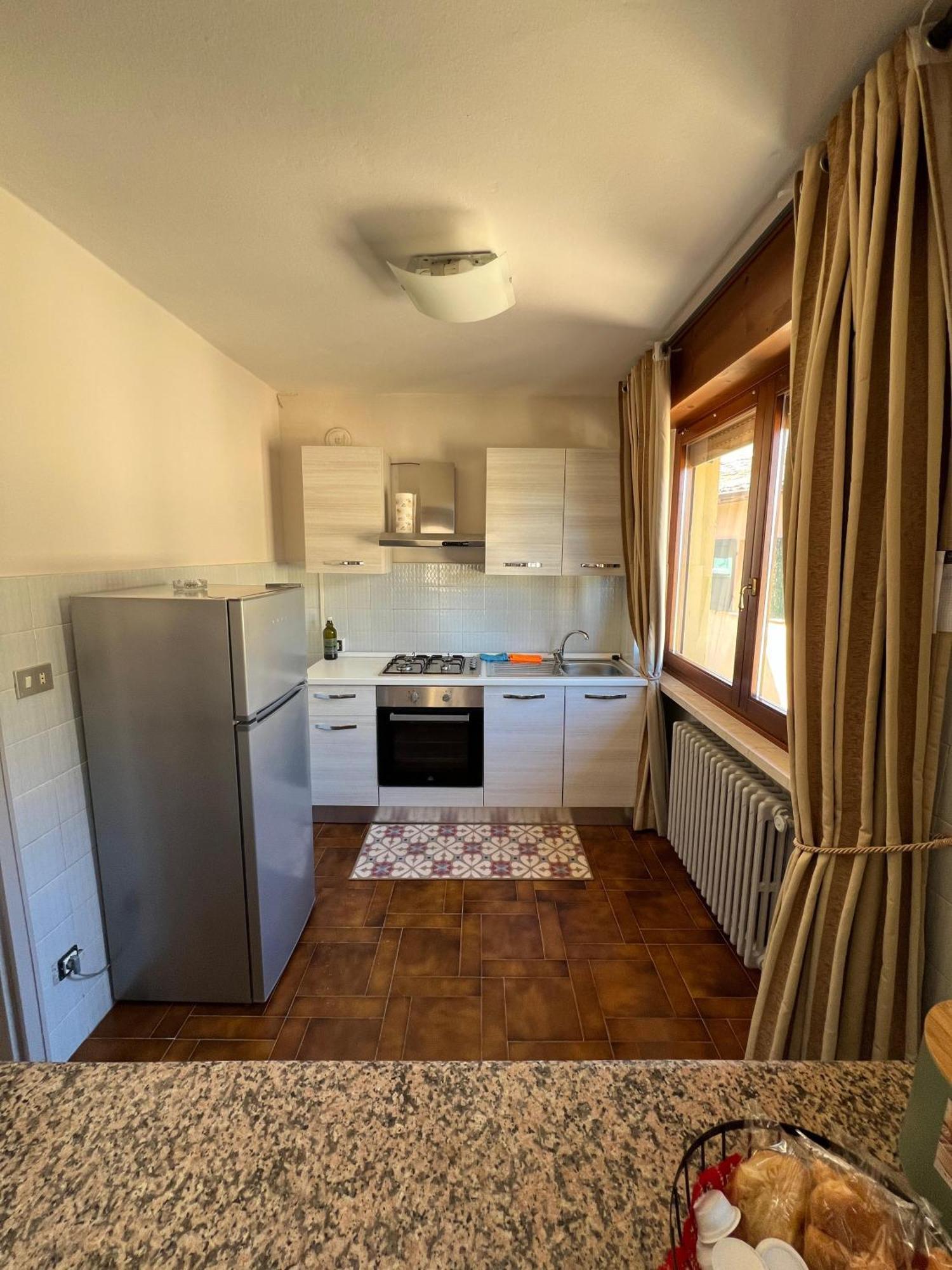 B&B Al Vittoriale Da Maja Гардоне Ривьера Экстерьер фото