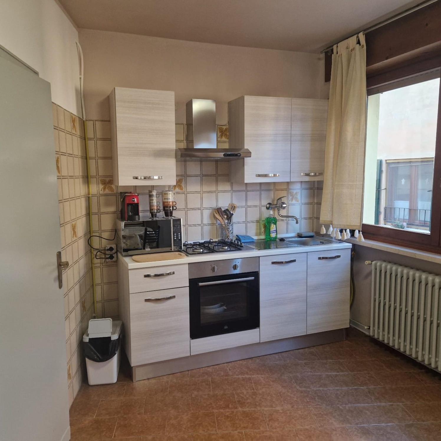 B&B Al Vittoriale Da Maja Гардоне Ривьера Экстерьер фото