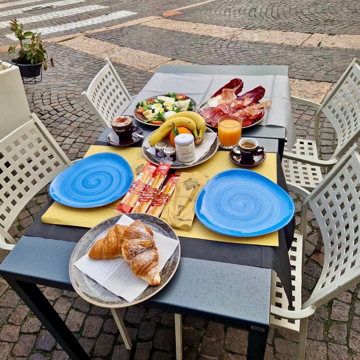 B&B Al Vittoriale Da Maja Гардоне Ривьера Экстерьер фото